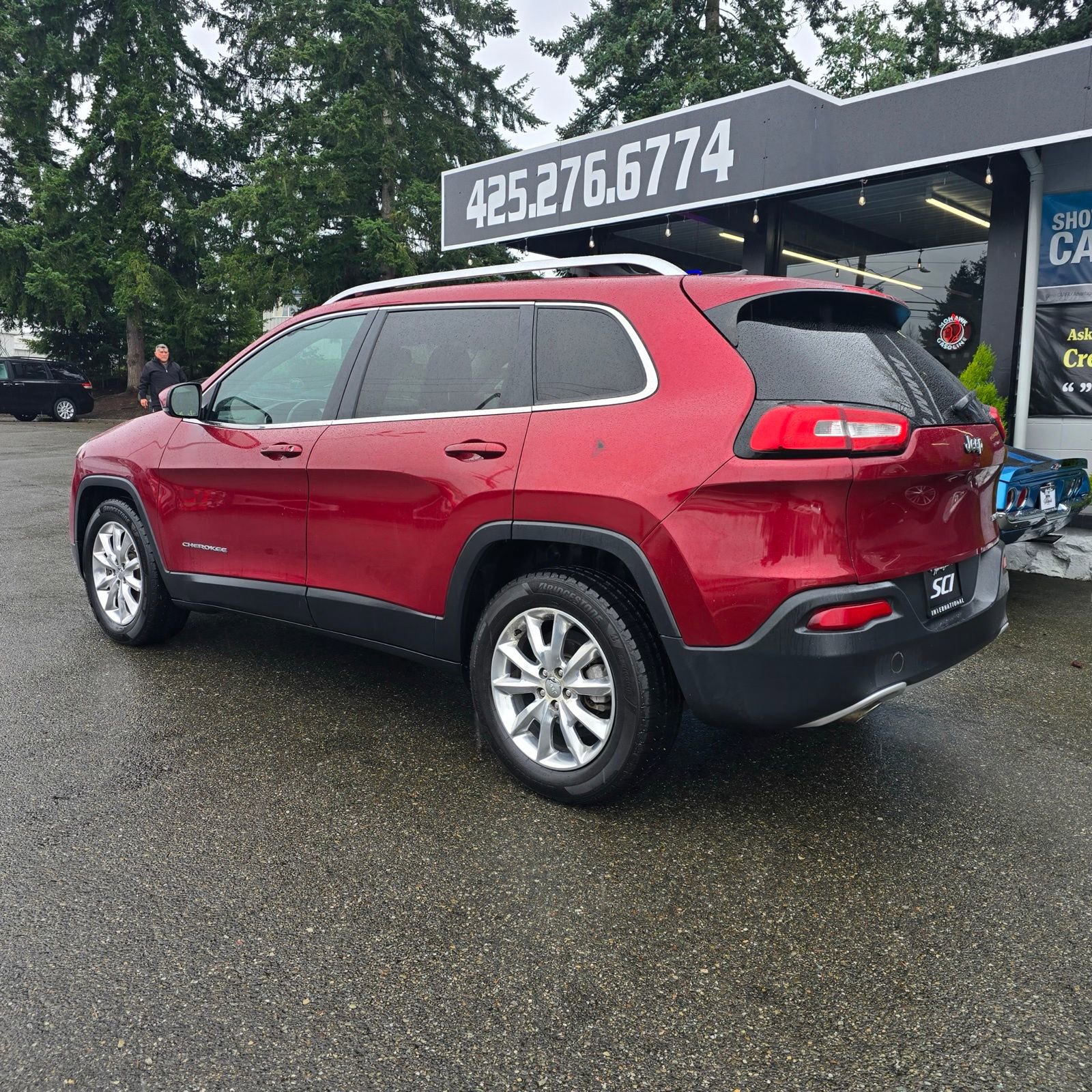 Used 2016 Jeep Cherokee Limited image 6