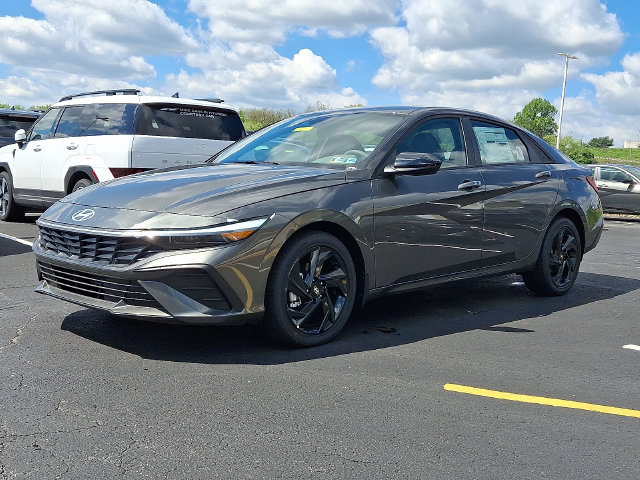 New 2026 Hyundai Elantra Sport FWD image 2