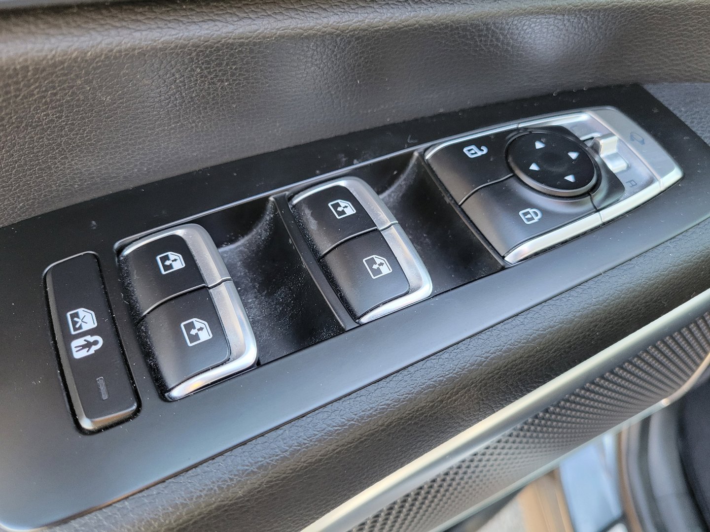 Used 2022 Kia Telluride SX image 20