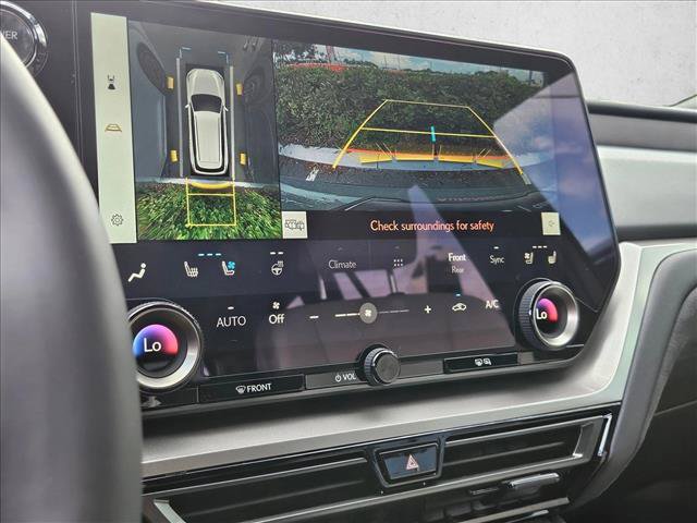 Used 2026 Lexus TX 550h AWD Plug-In Hybrid w/ Technology Package image 13
