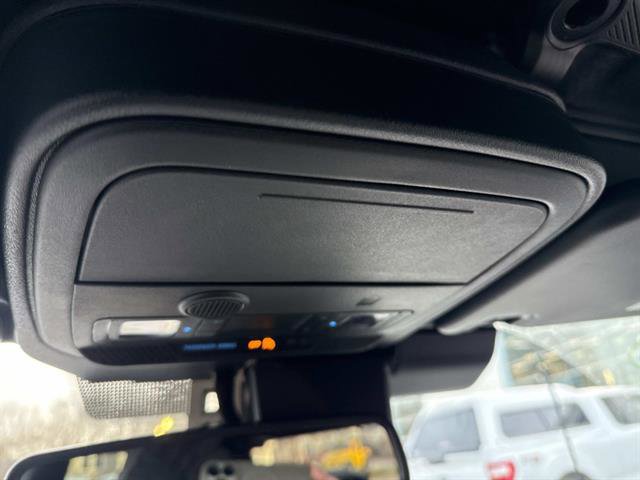 Used 2025 Ford Bronco Outer Banks image 25