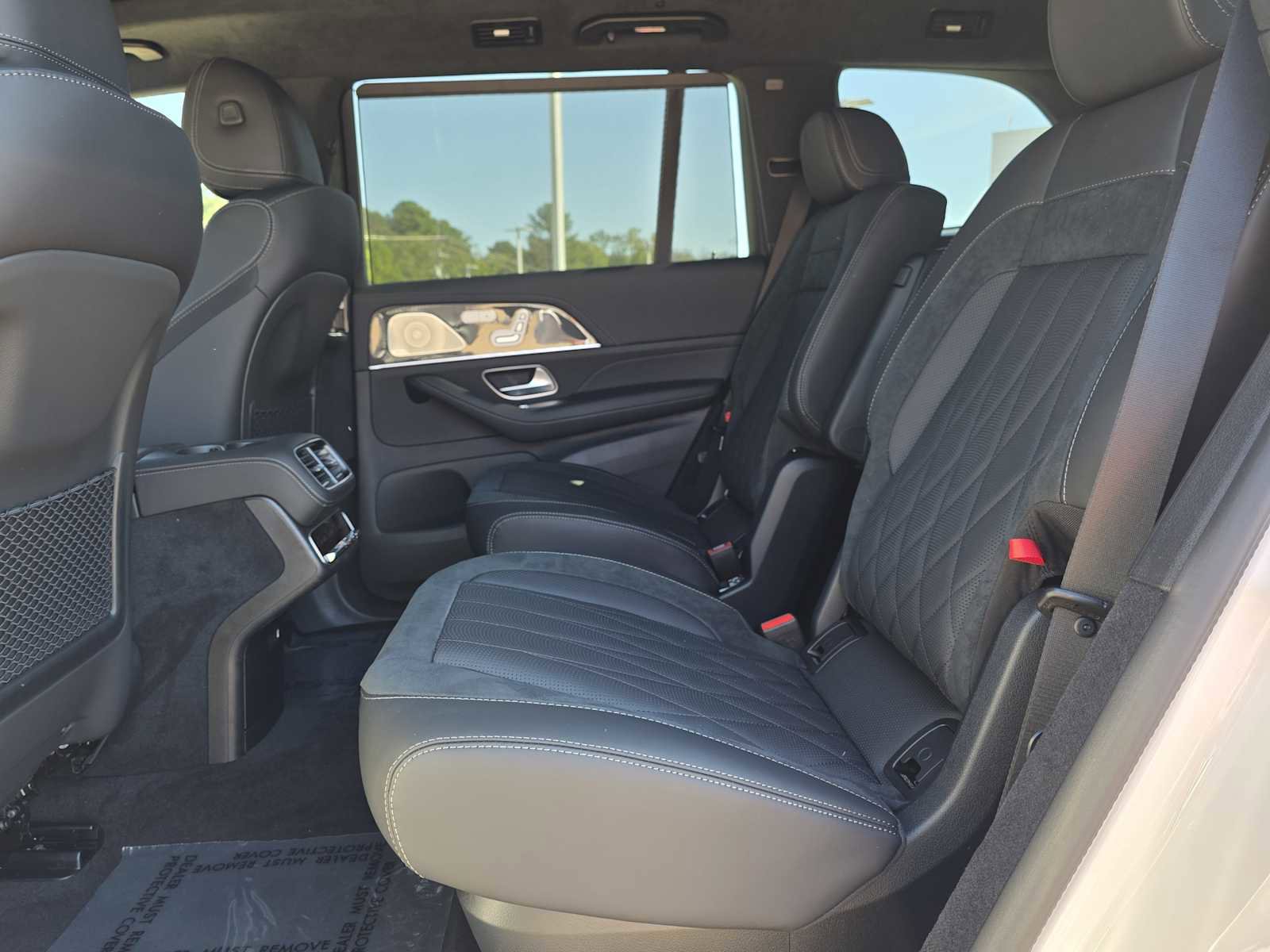 New 2026 Mercedes-Benz GLS 63 AMG 4MATIC image 18