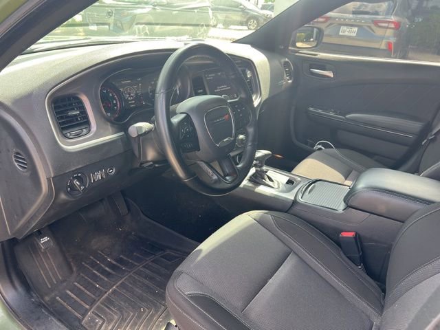 Used 2022 Dodge Charger SXT w/ Blacktop Package AWD/4WD image 9