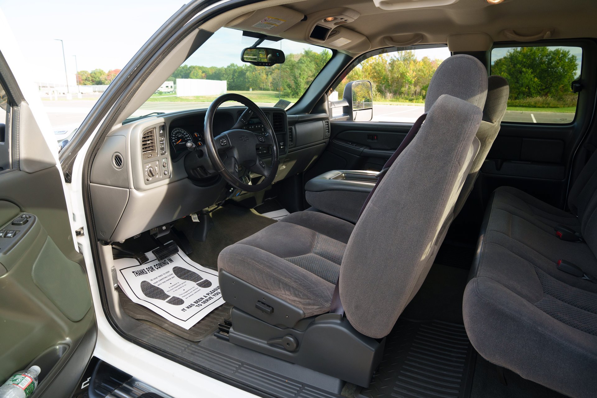 Used 2006 Chevrolet Silverado 2500 LT w/ Heavy-Duty Power Package AWD/4WD image 37