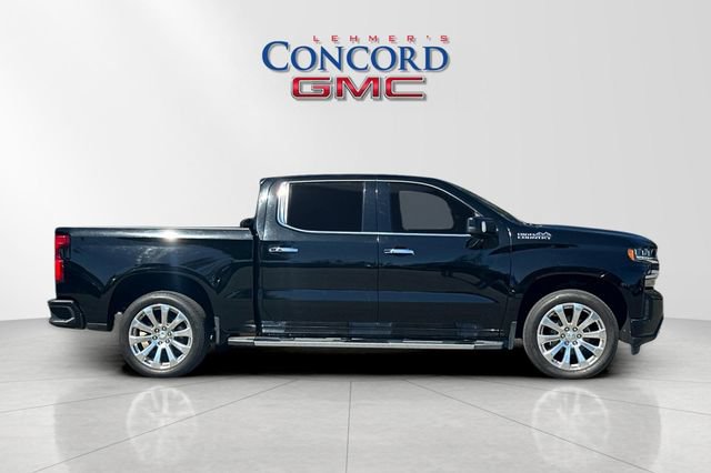Used 2020 Chevrolet Silverado 1500 High Country w/ Technology Package AWD/4WD image 3