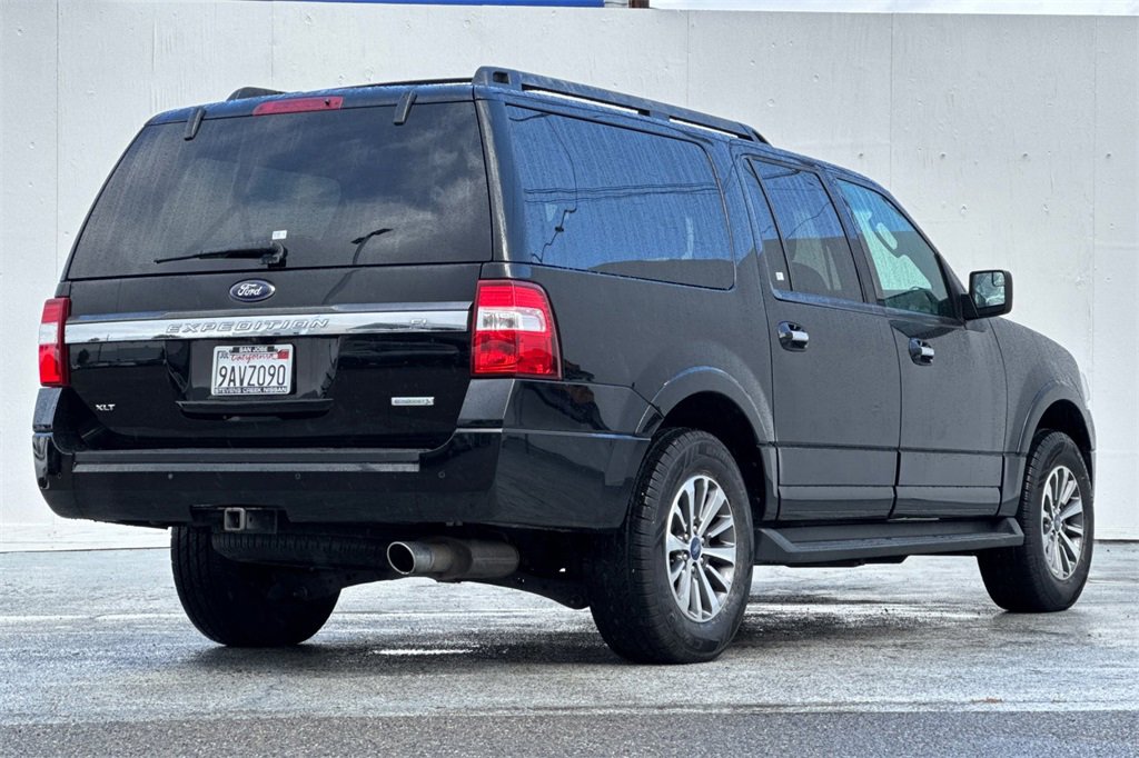 Used 2017 Ford Expedition EL XLT image 4