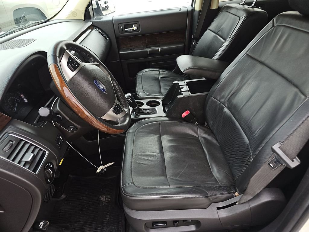 Used 2019 Ford Flex Limited w/ Class III Trailer Tow Package image 11