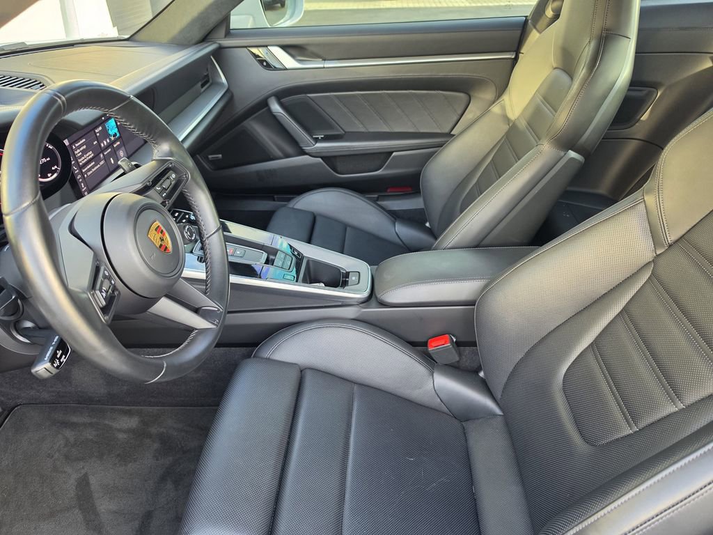 Used 2021 Porsche 911 Turbo image 12