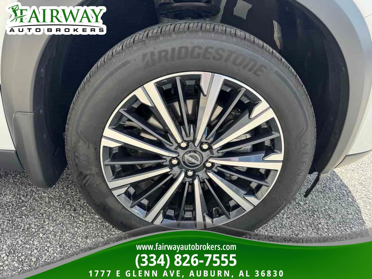 Used 2026 Nissan Pathfinder Platinum w/ Cargo Package FWD image 36