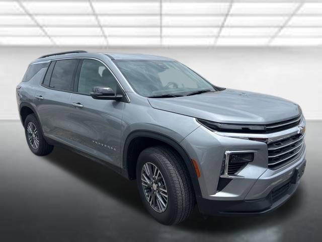 Used 2026 Chevrolet Traverse LT AWD/4WD image 1