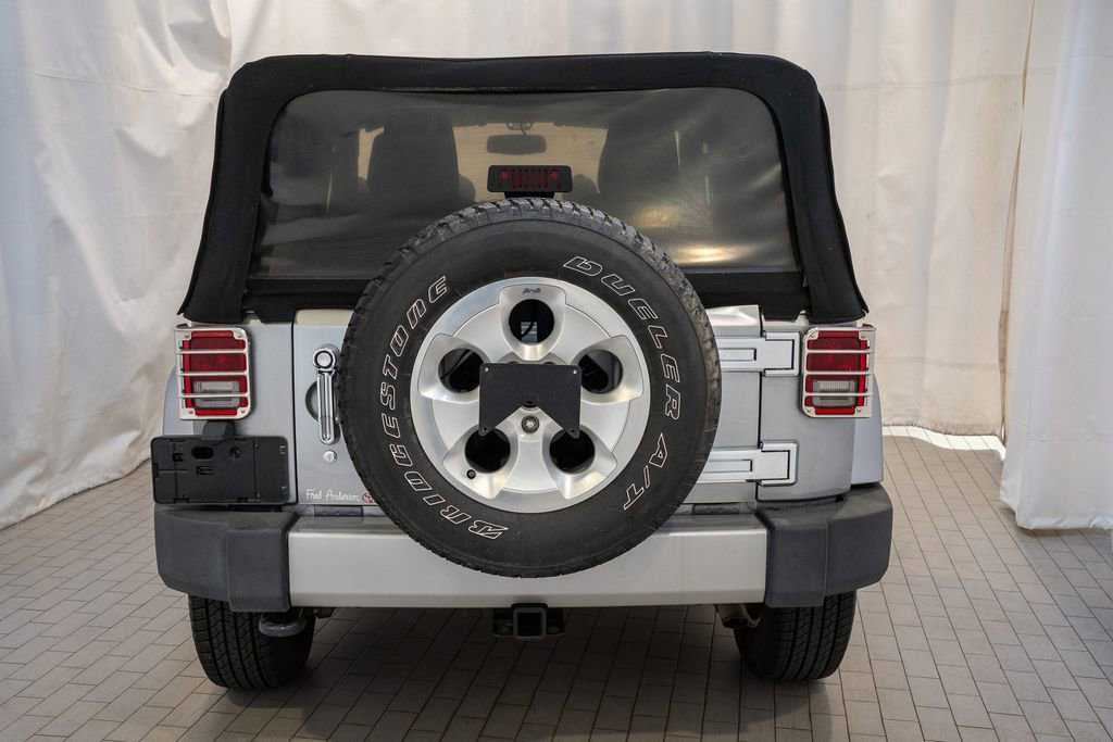 Used 2013 Jeep Wrangler Sahara image 4