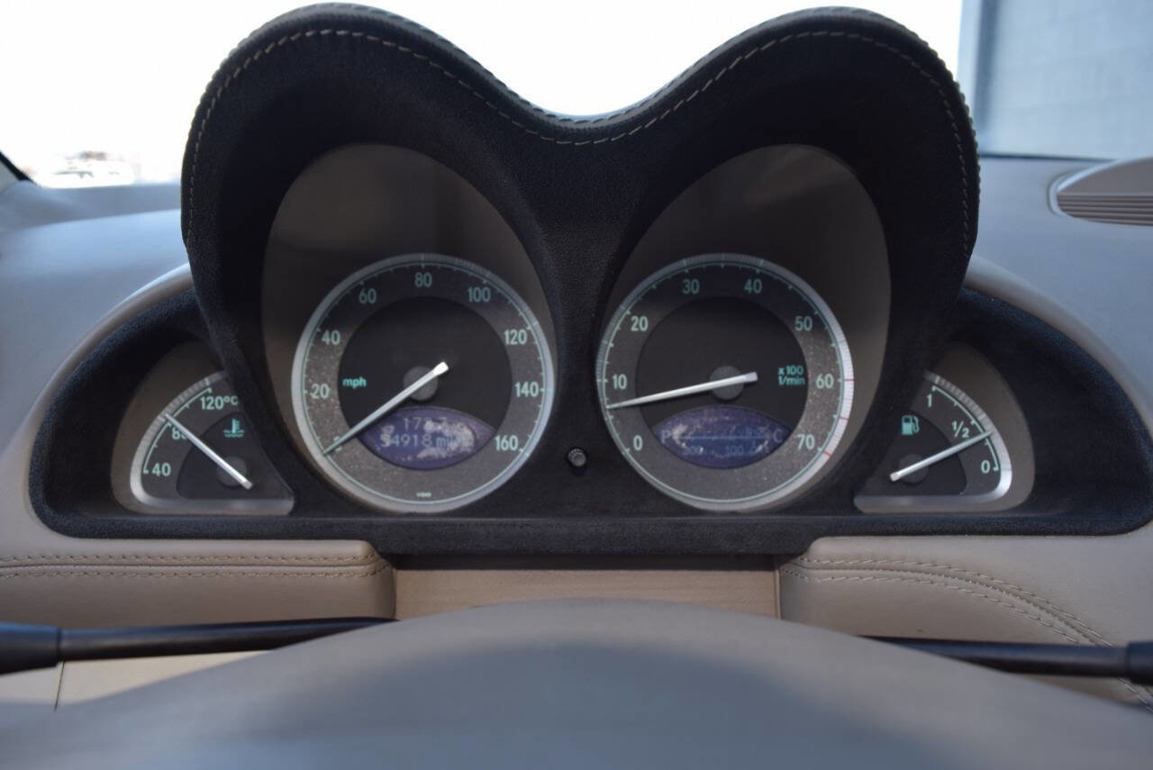 Used 2005 Mercedes-Benz SL 500 image 5