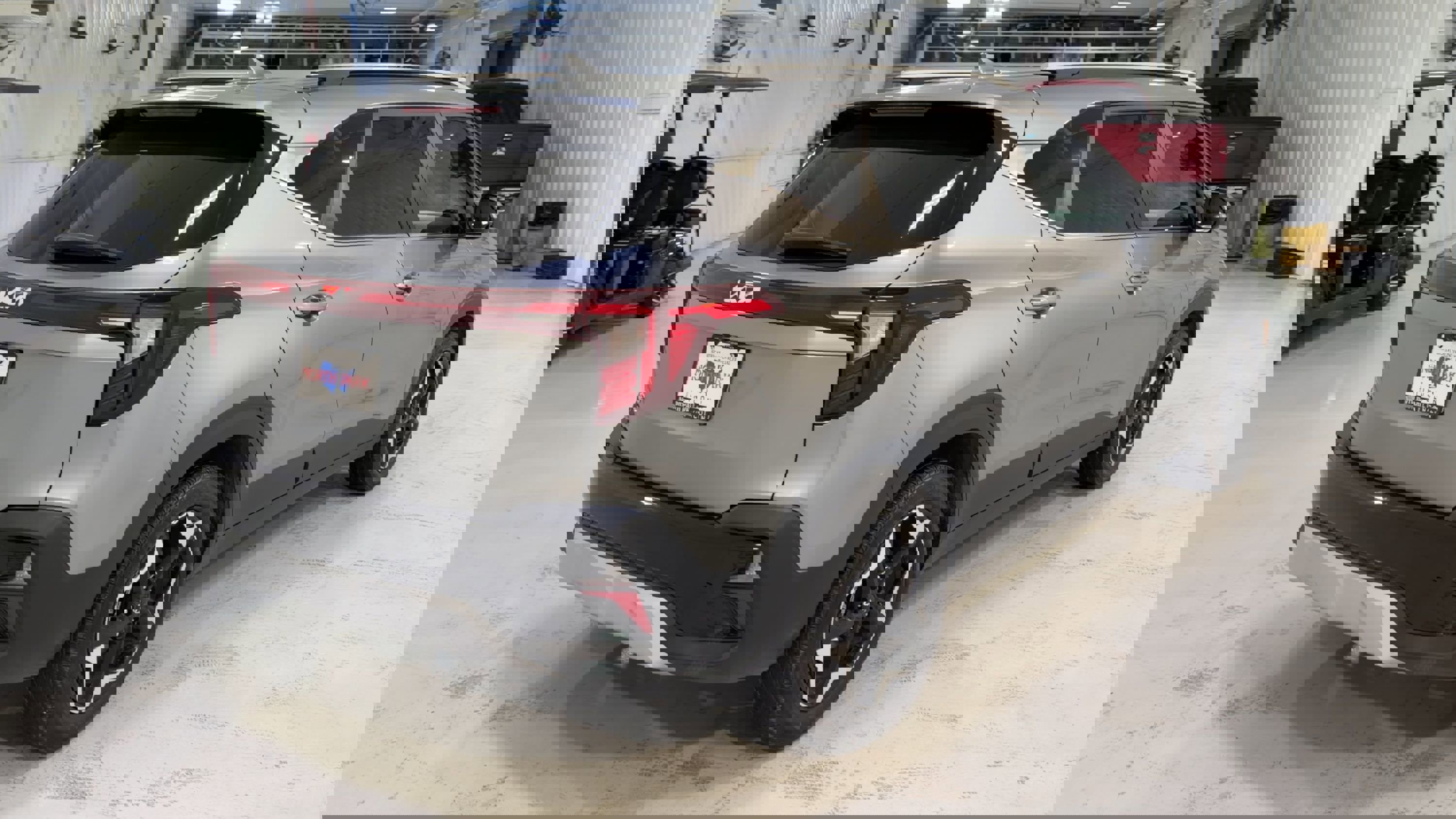 Used 2024 Kia Seltos EX image 9