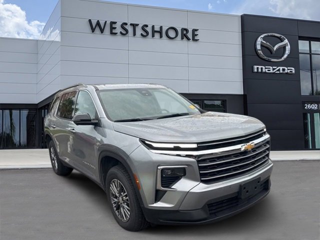 Used 2024 Chevrolet Traverse LT