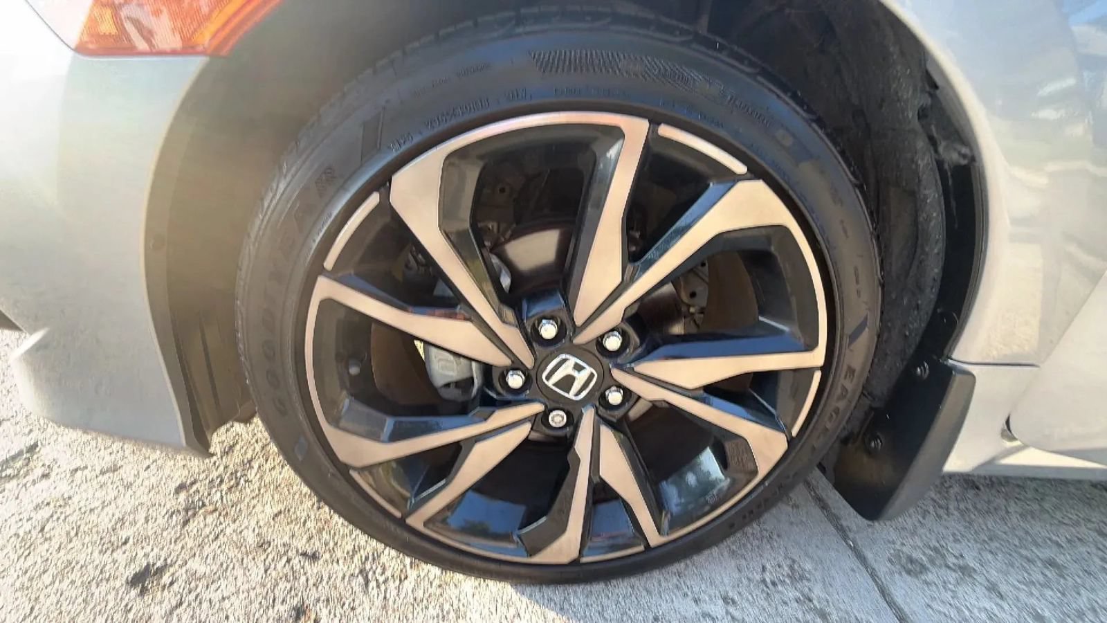 Used 2019 Honda Civic Sport image 14