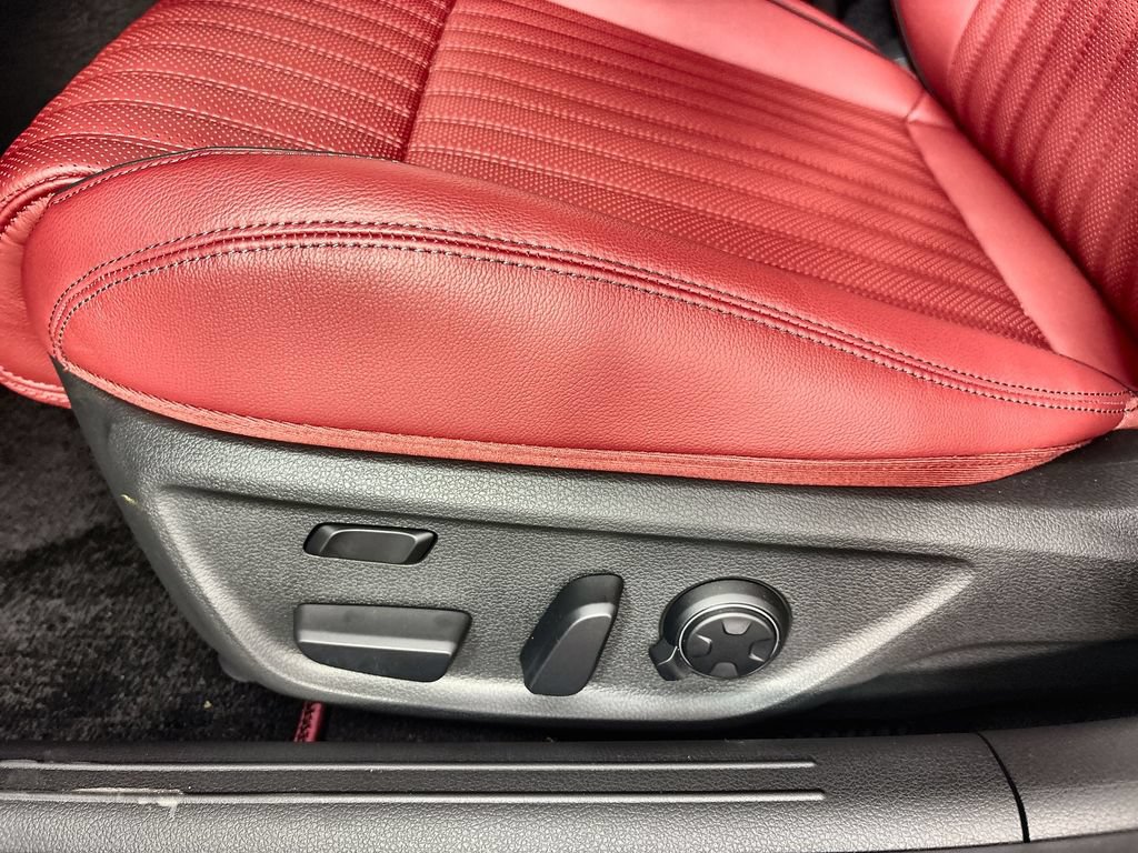 New 2026 Genesis G70 3.3T Sport Prestige RWD image 14