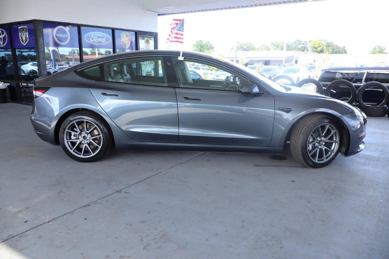 Used 2023 Tesla Model 3 Standard Range RWD image 6