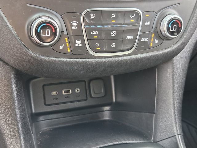 Used 2019 Chevrolet Equinox LT FWD image 19