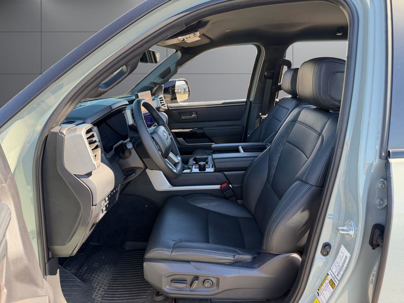 Used 2025 Toyota Tundra Limited image 15