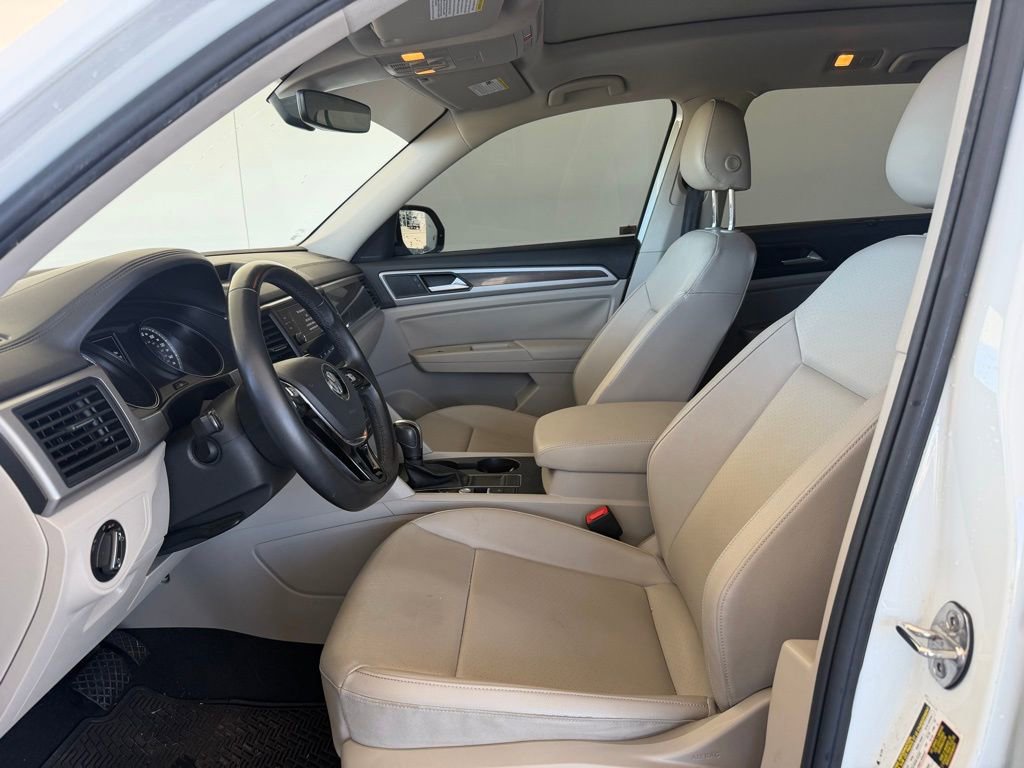 Used 2020 Volkswagen Atlas SE w/ Panoramic Sunroof Package image 11