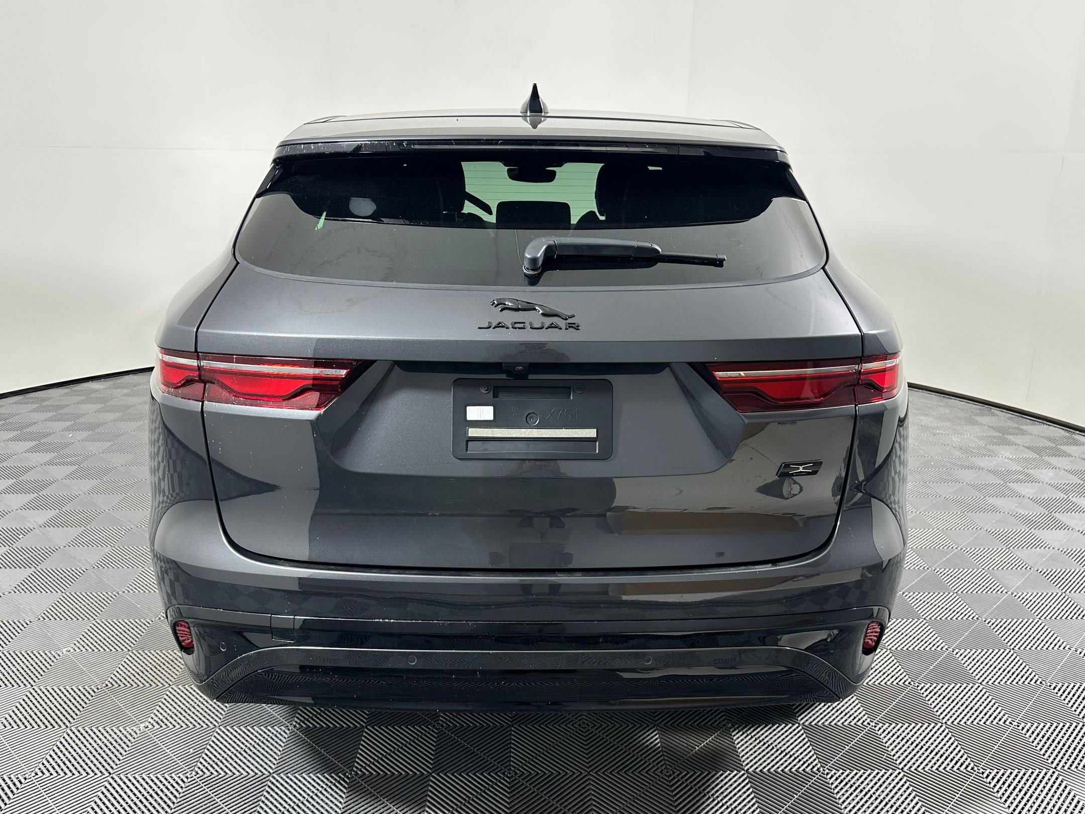 New 2026 Jaguar F-PACE R-Dynamic S image 8