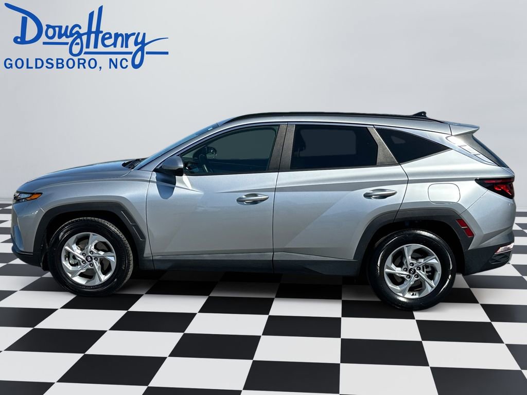 Used 2024 Hyundai Tucson SEL FWD image 2