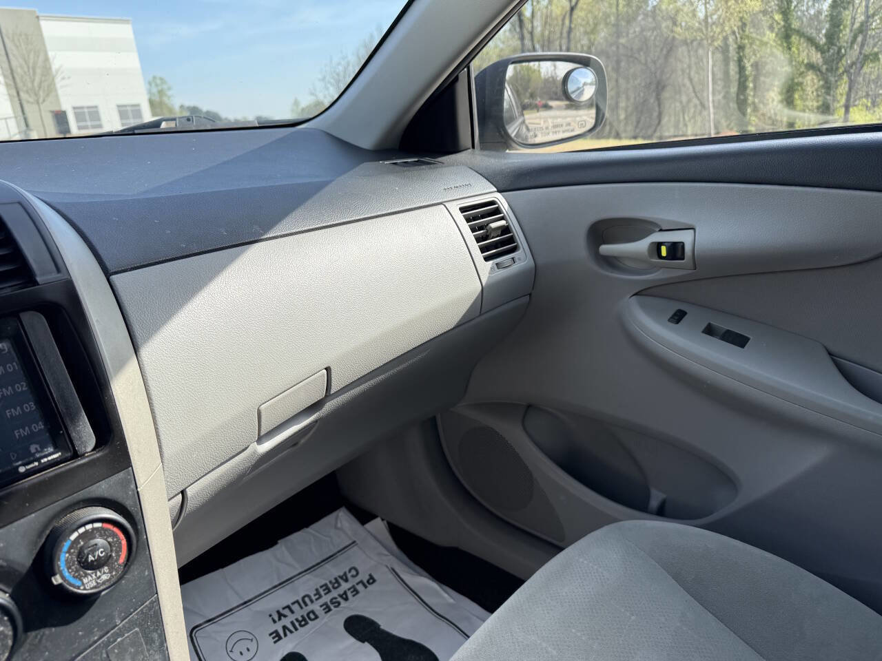 Used 2012 Toyota Corolla L image 15