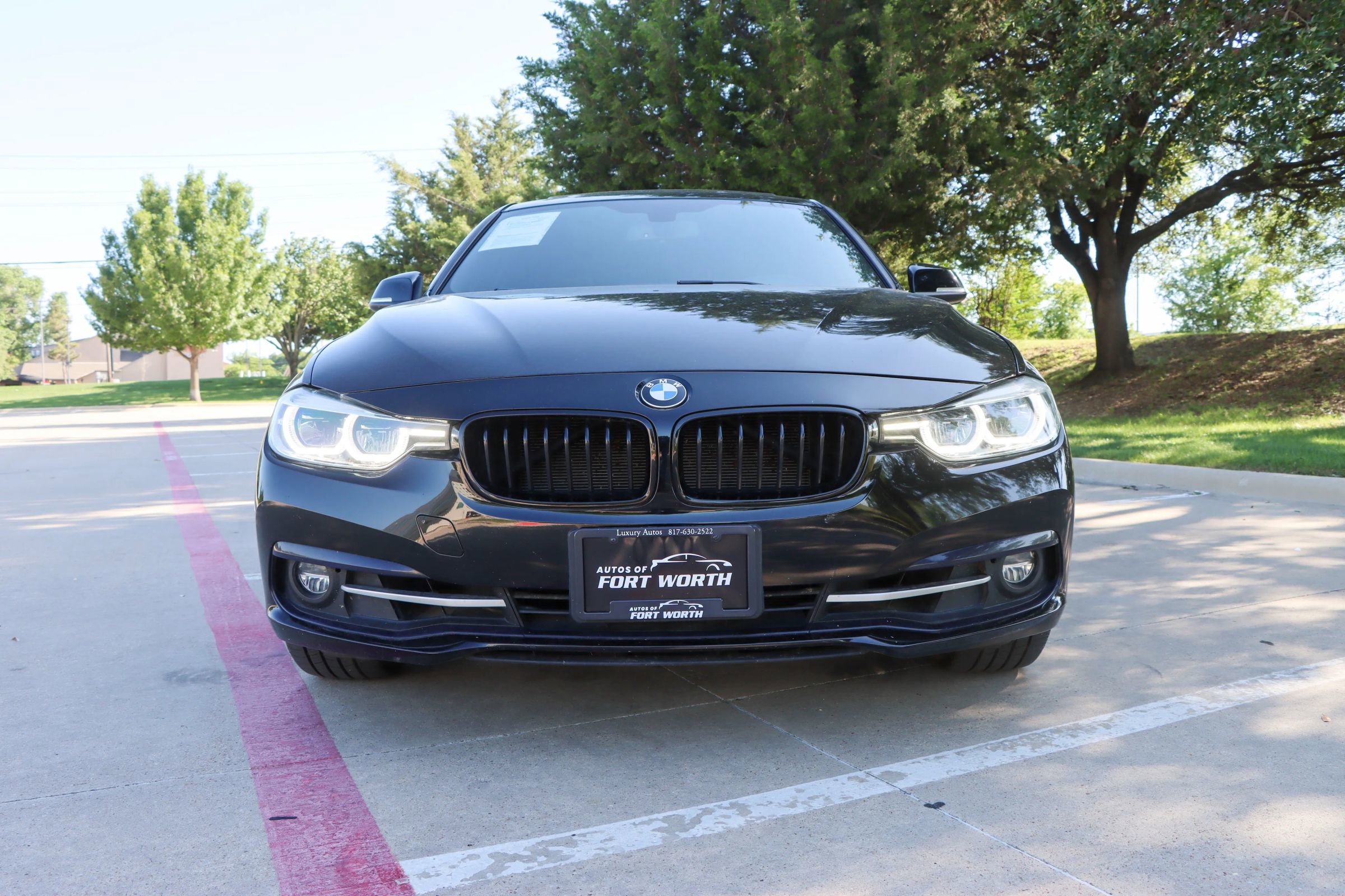 Used 2018 BMW 330i xDrive Sedan AWD/4WD image 2