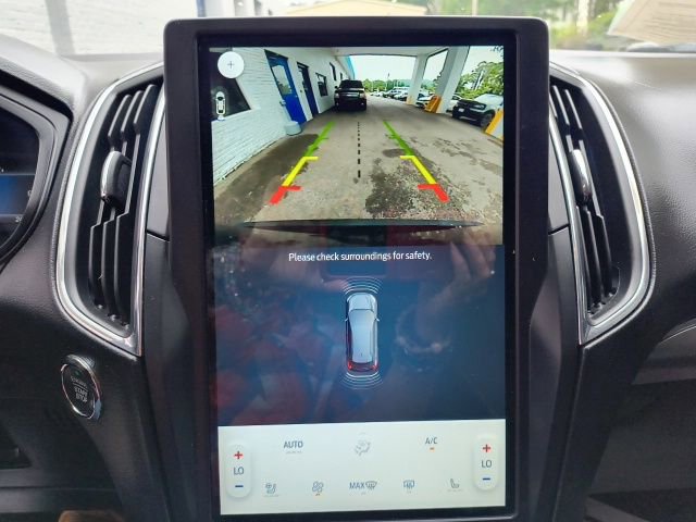 Used 2022 Ford Edge Titanium w/ Equipment Group 301A AWD/4WD image 20