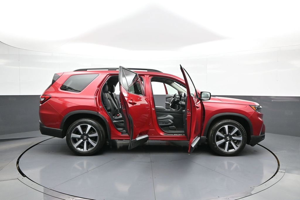 Used 2024 Honda Pilot Touring image 44