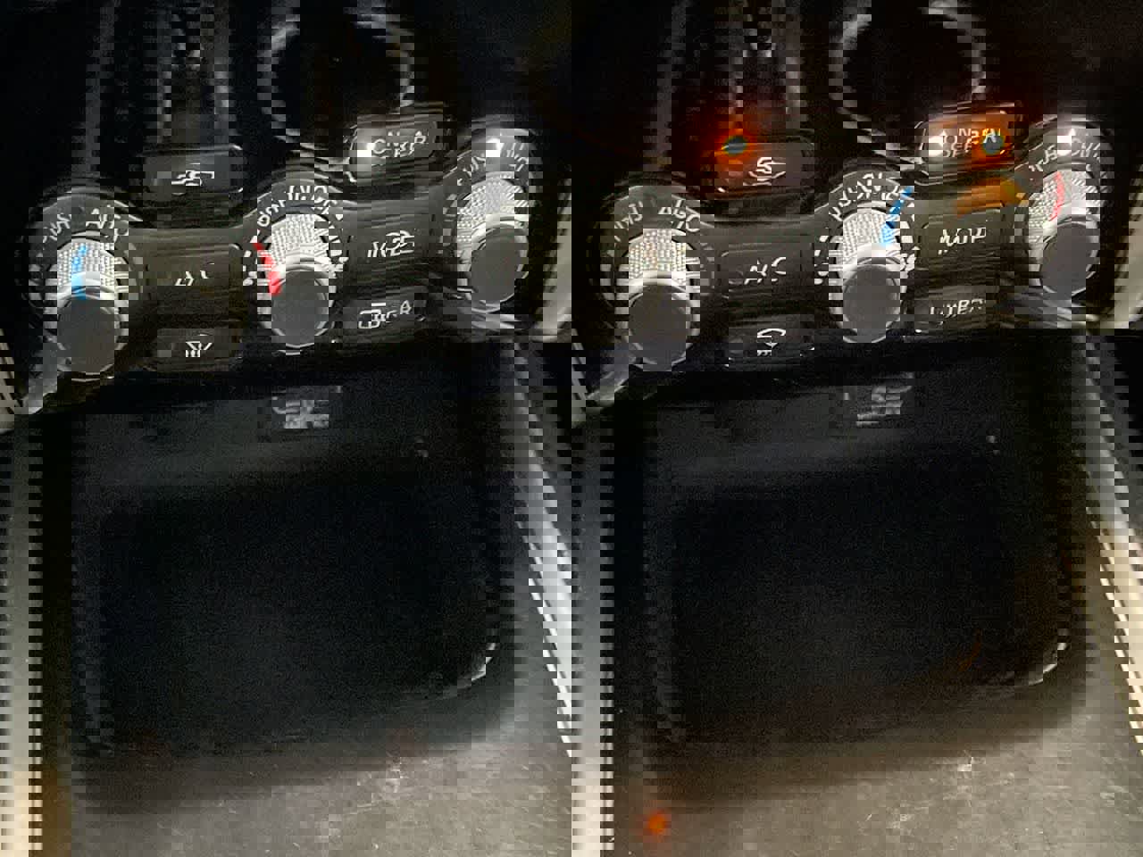 Used 2018 Nissan Pathfinder SV image 18