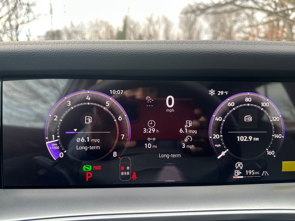 New 2026 Volkswagen Tiguan SE R-Line image 8