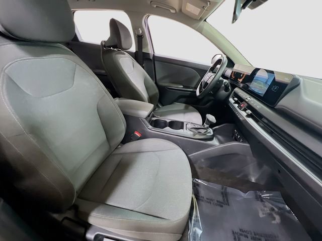 Certified 2025 Kia K4 LX image 27