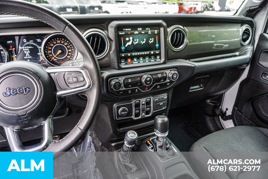 Used 2023 Jeep Gladiator Overland AWD/4WD image 32