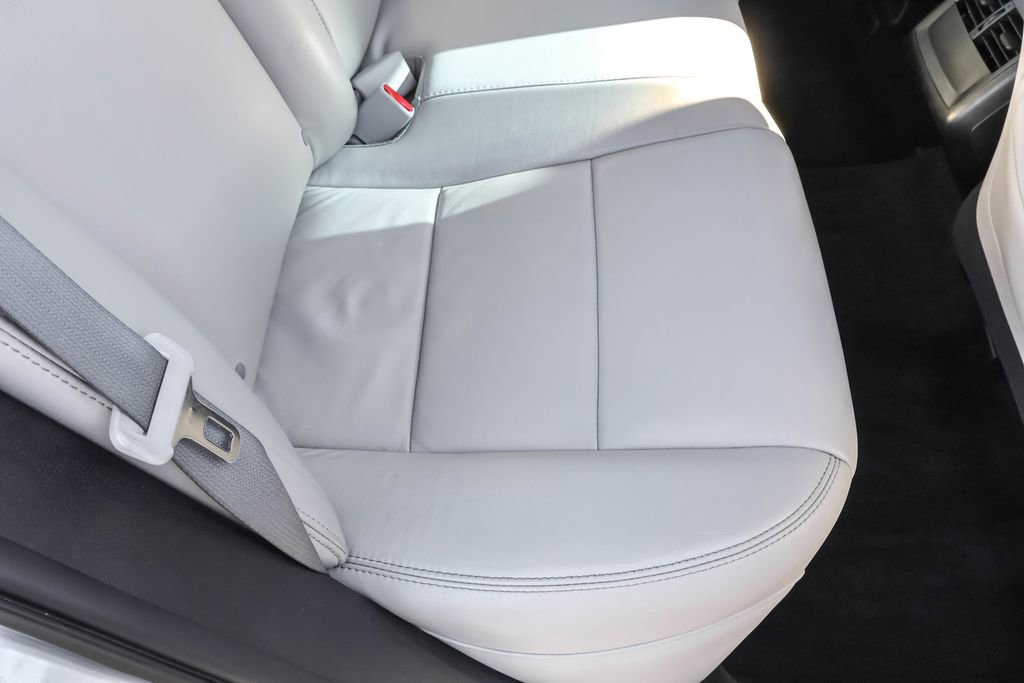 Used 2014 Toyota Avalon Limited image 32