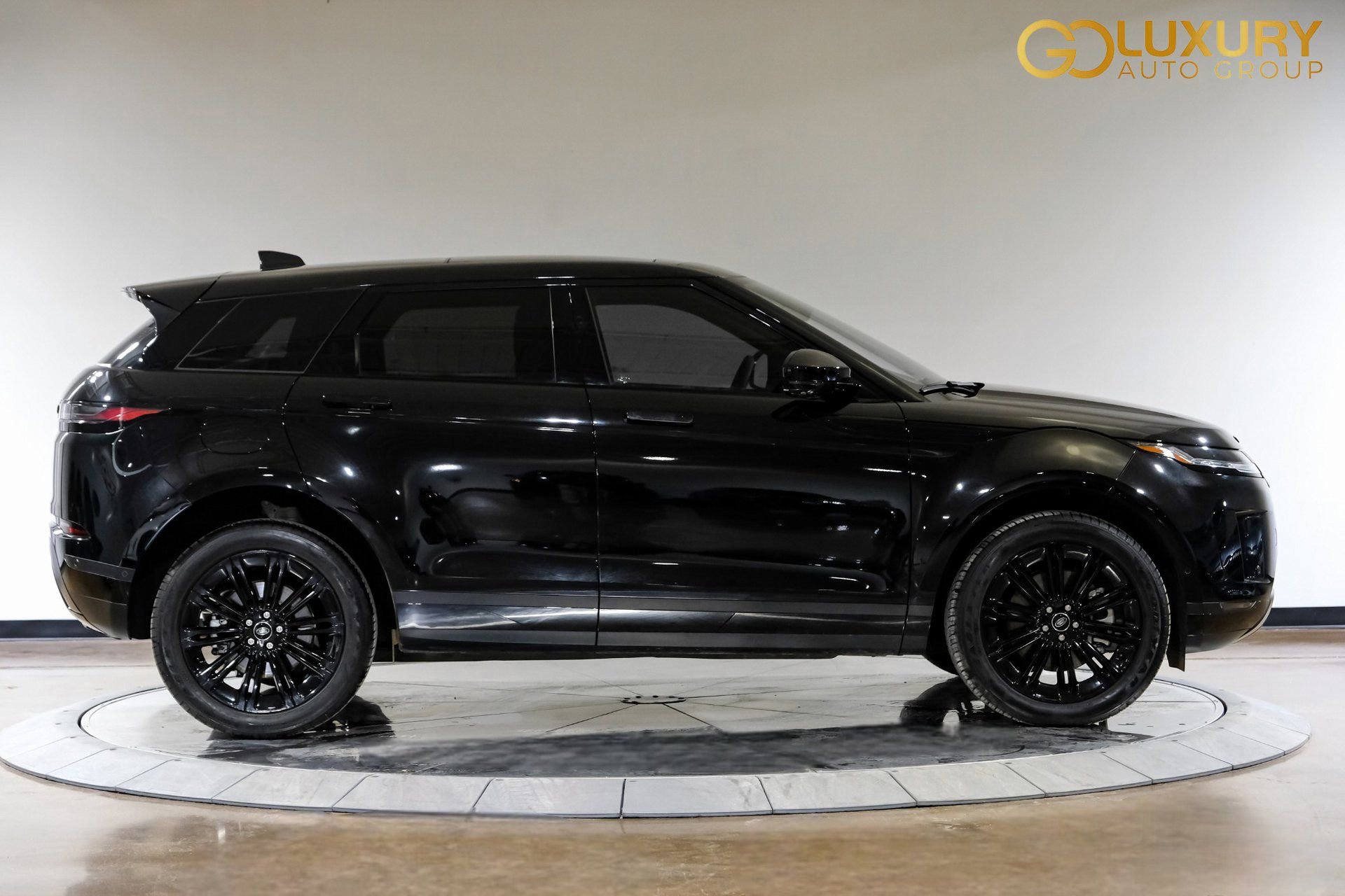 Used 2024 Land Rover Range Rover Evoque S image 9