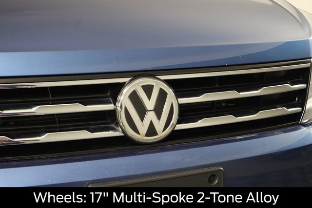 Used 2020 Volkswagen Tiguan SE w/ Panoramic Sunroof Package image 15