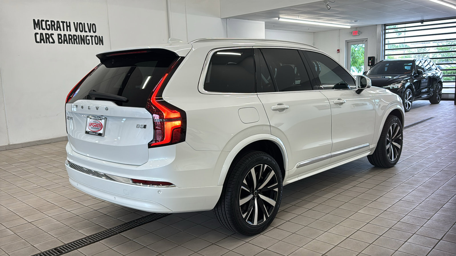 Used 2026 Volvo XC90 B5 Core AWD/4WD image 5