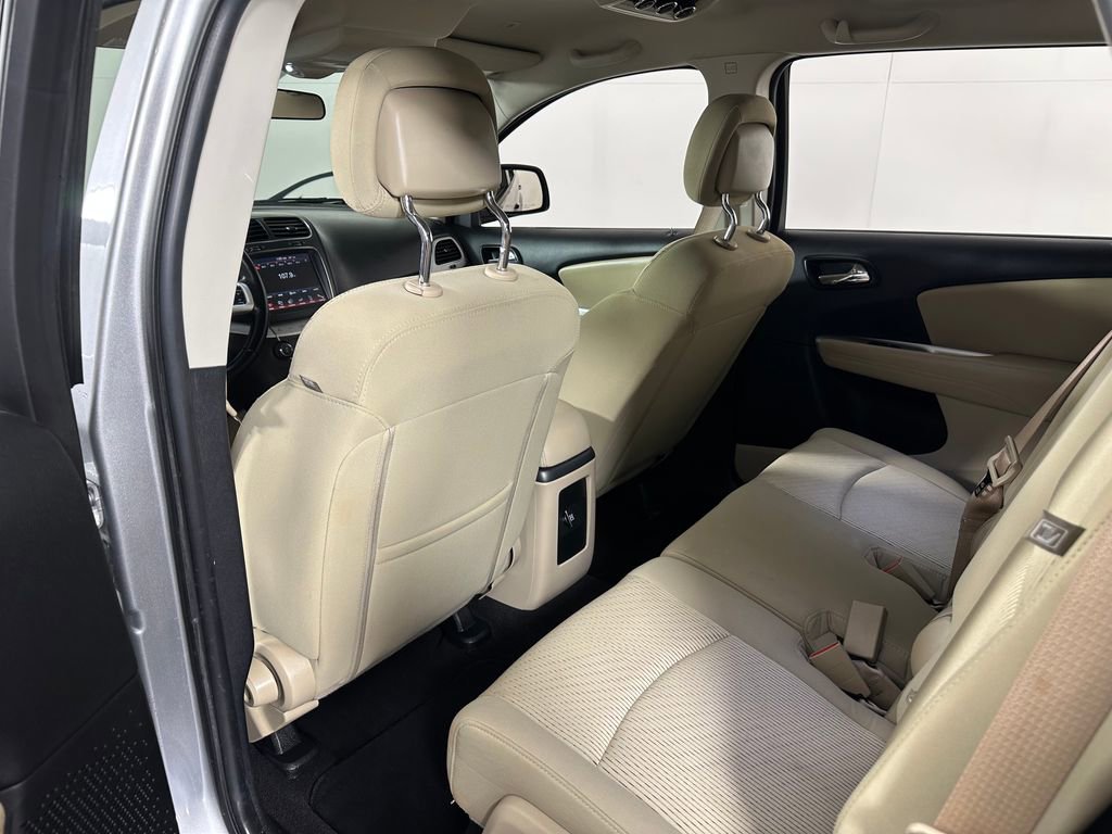 Used 2018 Dodge Journey SXT w/ Safe & Sound Group FWD image 19
