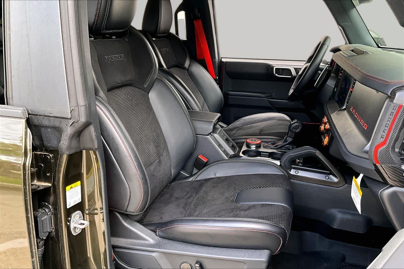 Used 2025 Ford Bronco Raptor AWD/4WD image 8