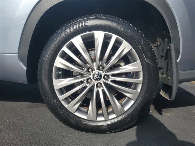 Used 2022 Toyota Highlander Platinum image 7