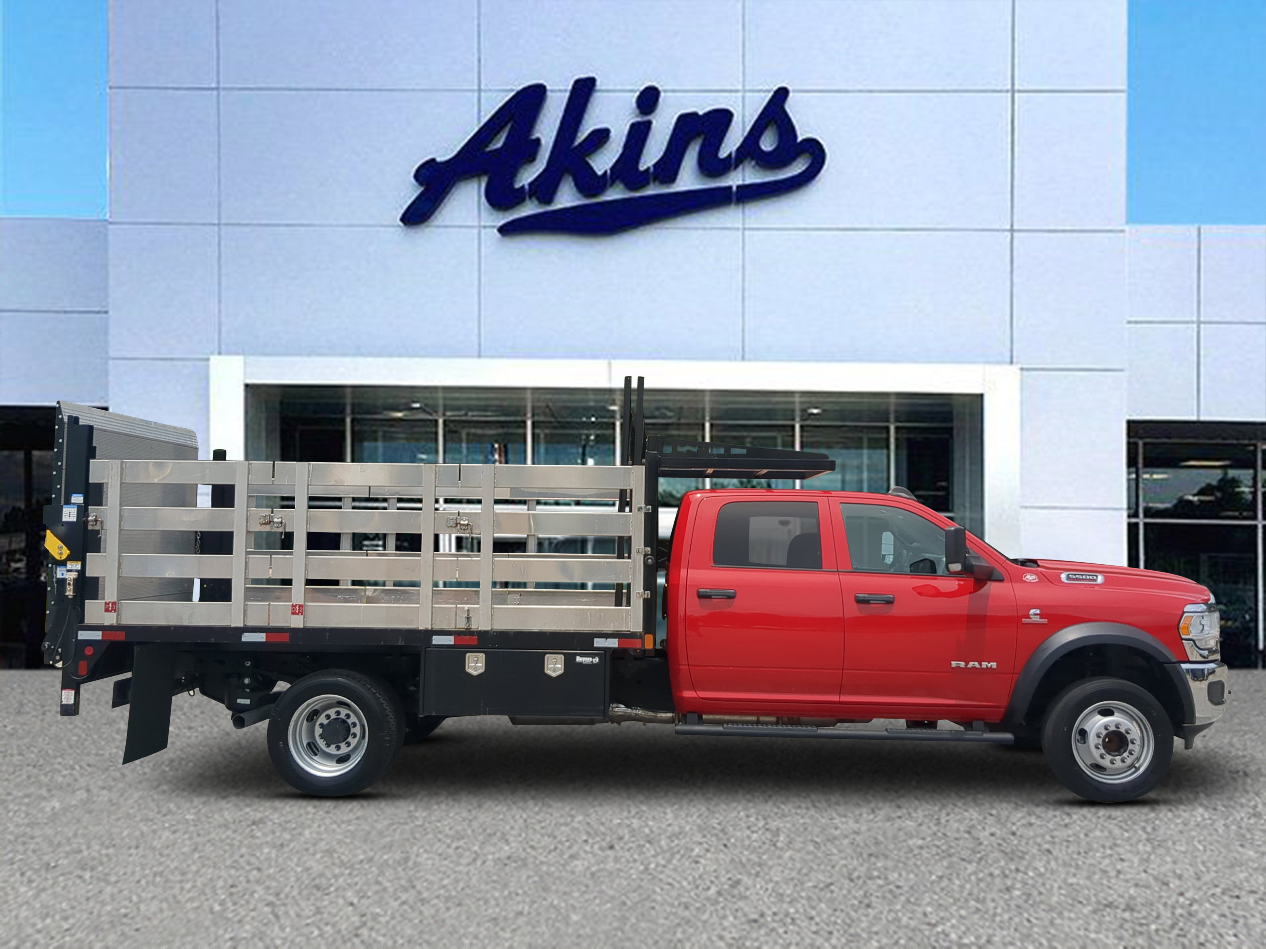 Used 2022 RAM 5500 Tradesman w/ Chrome Appearance Group