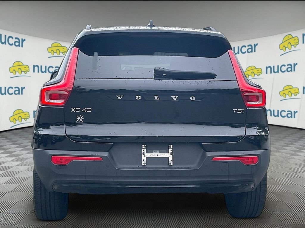 Used 2021 Volvo XC40 T5 R-Design w/ Climate Package AWD/4WD image 5