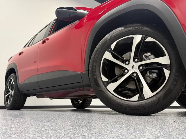 Used 2026 Chevrolet Trax RS w/ Driver Confidence Package FWD image 3