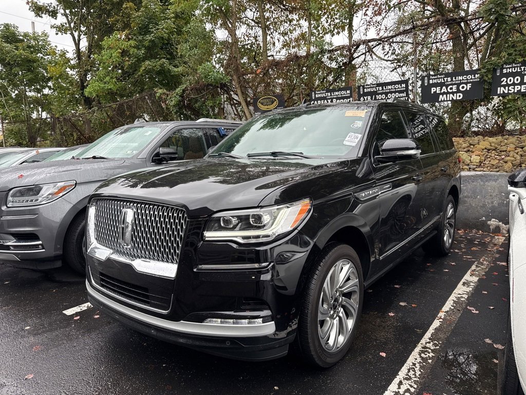 Used 2024 Lincoln Navigator Premiere