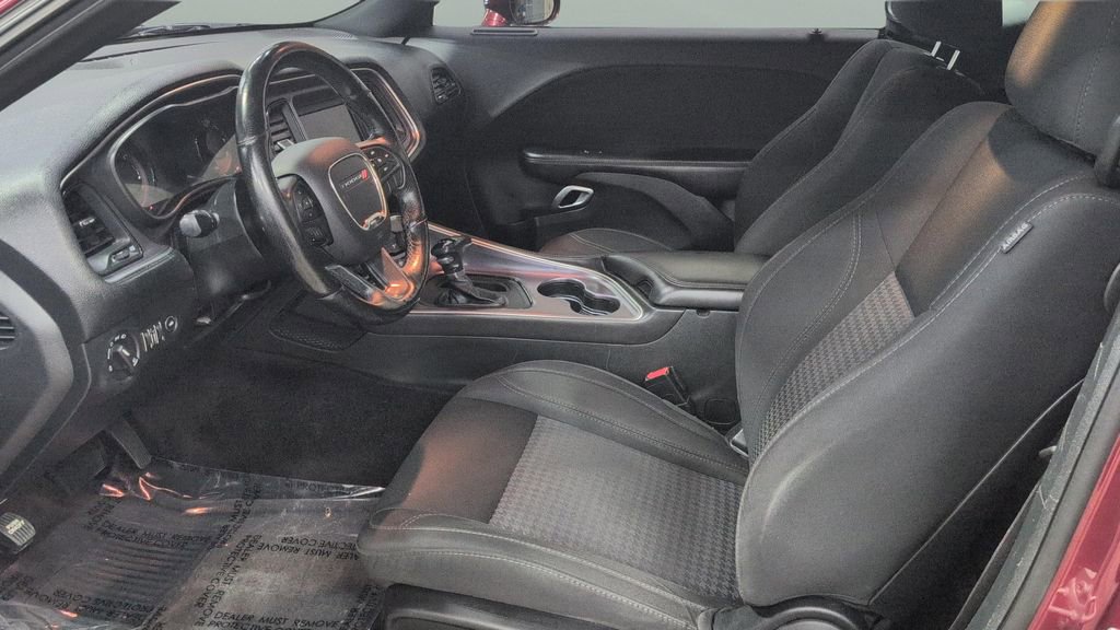 Used 2018 Dodge Challenger R/T w/ Blacktop Package RWD image 8