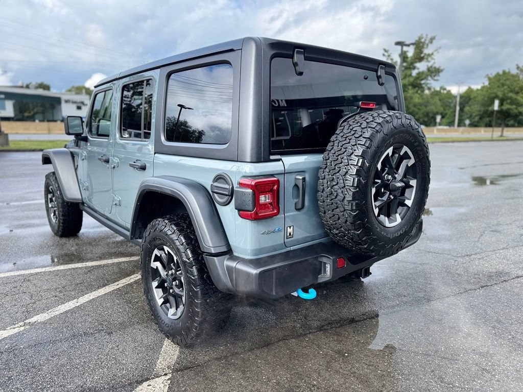 Used 2024 Jeep Wrangler Unlimited Rubicon 4xe w/ Dual Top Group AWD/4WD image 4
