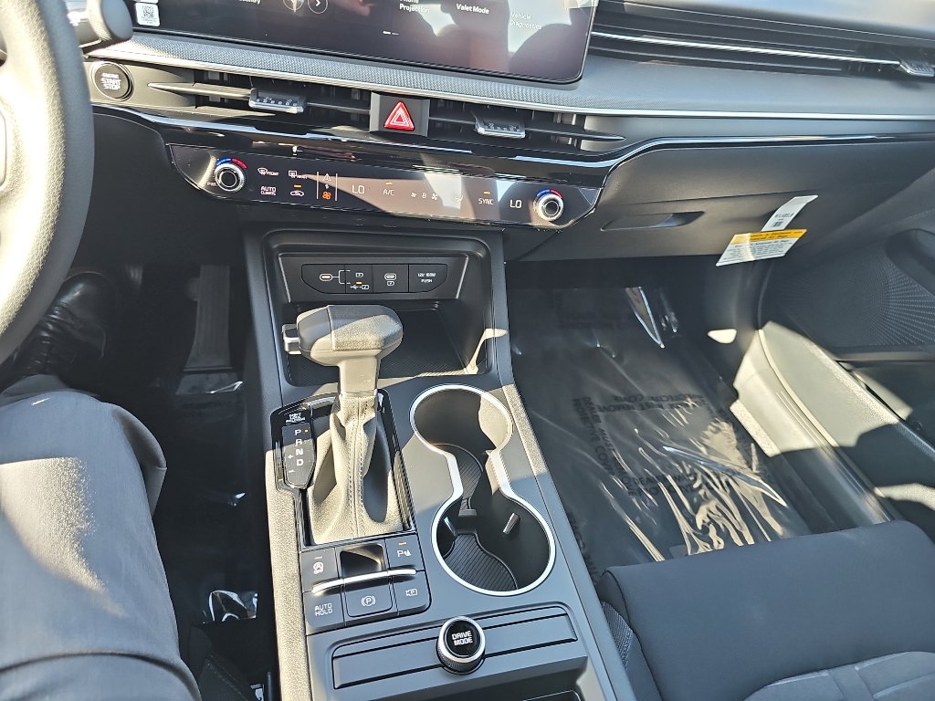 New 2026 Kia K5 LXS image 21