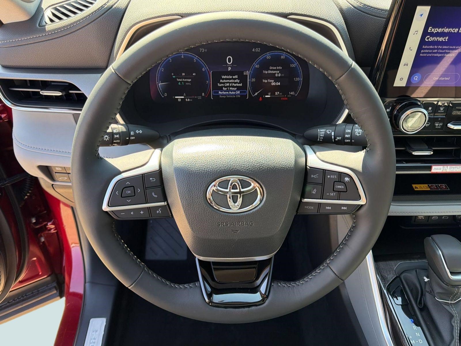 Used 2026 Toyota Highlander Limited AWD/4WD image 16