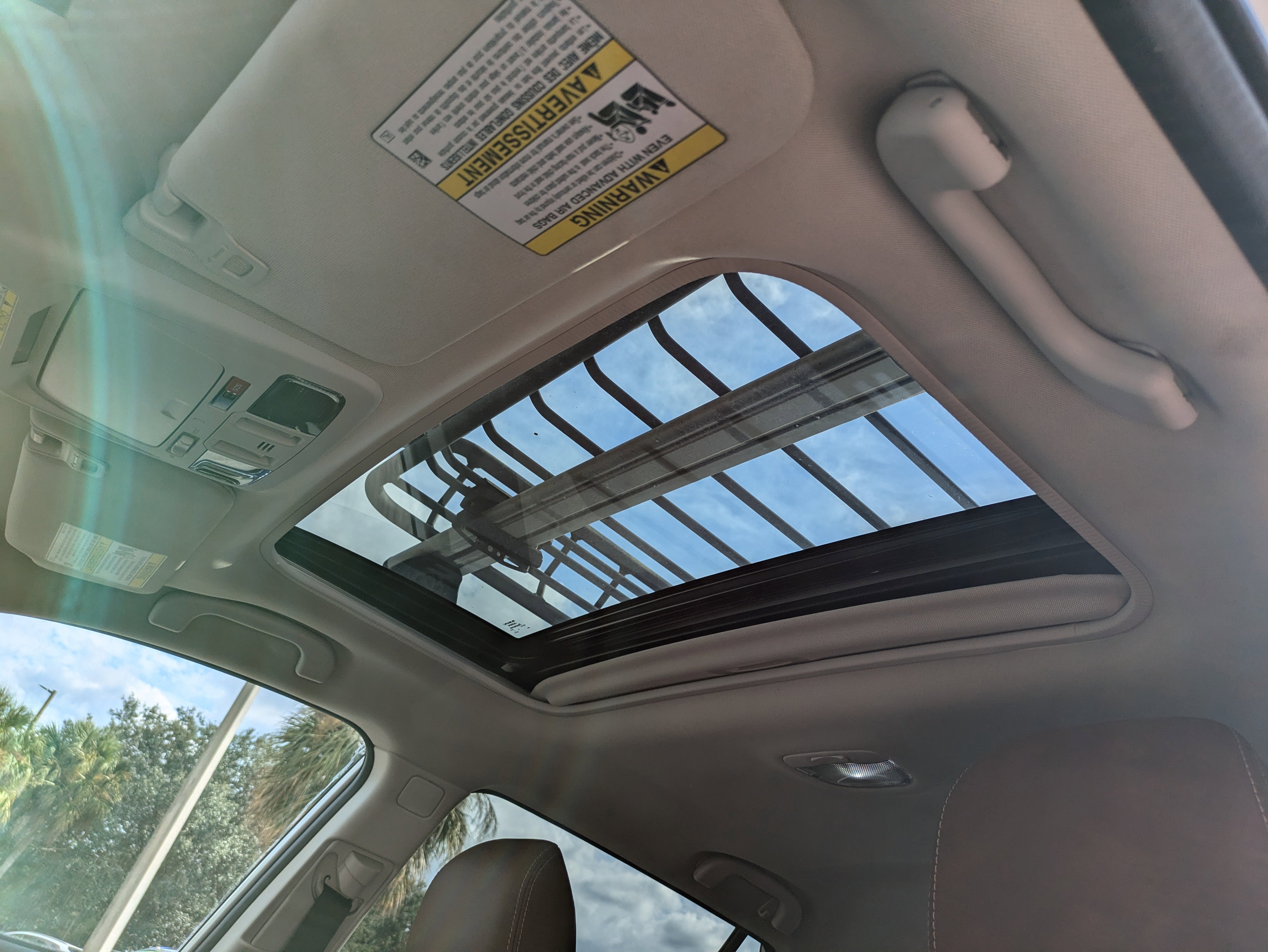 Used 2018 Subaru Outback 3.6R Touring w/ Popular Package #3 image 23